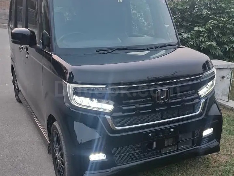 Honda N Box Custom 2013