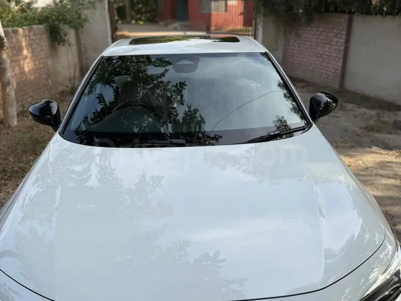 Honda Civic Oriel 2025