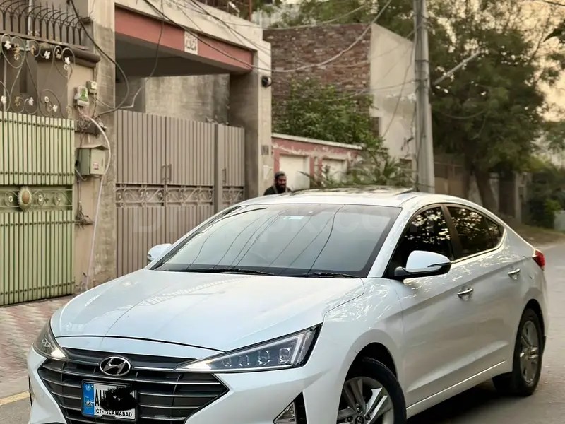 Hyundai Elantra 2021