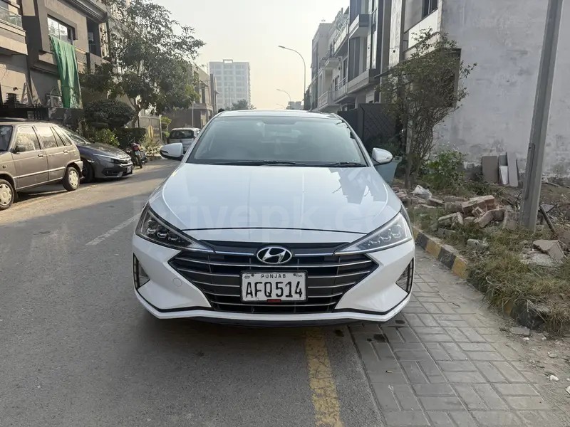 Hyundai Elantra 2021