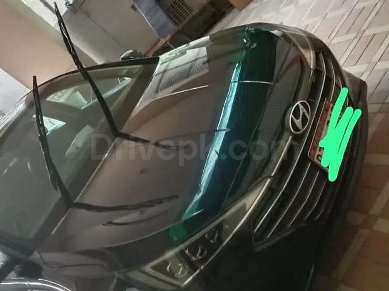 Hyundai Elantra 2023