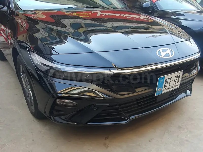 Hyundai Elantra 2025