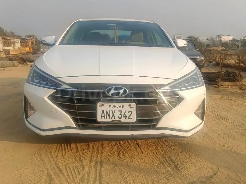 Hyundai Elantra 2023