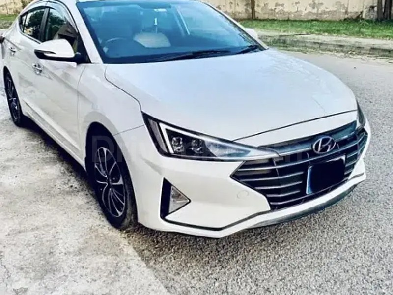 Hyundai Elantra 2021