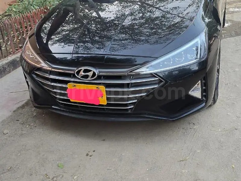 Hyundai Elantra 2022