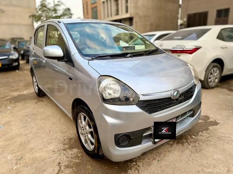 Daihatsu Mira 2015