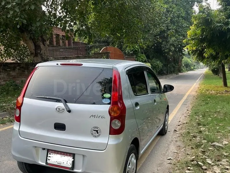 Daihatsu Mira 2015