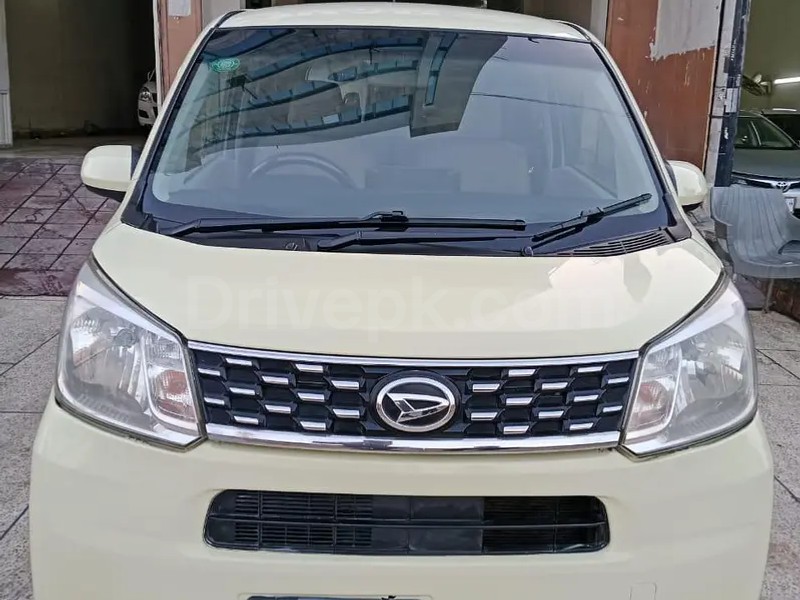 Daihatsu Move 2015