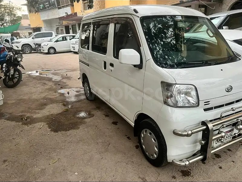 Daihatsu Hijet 2013
