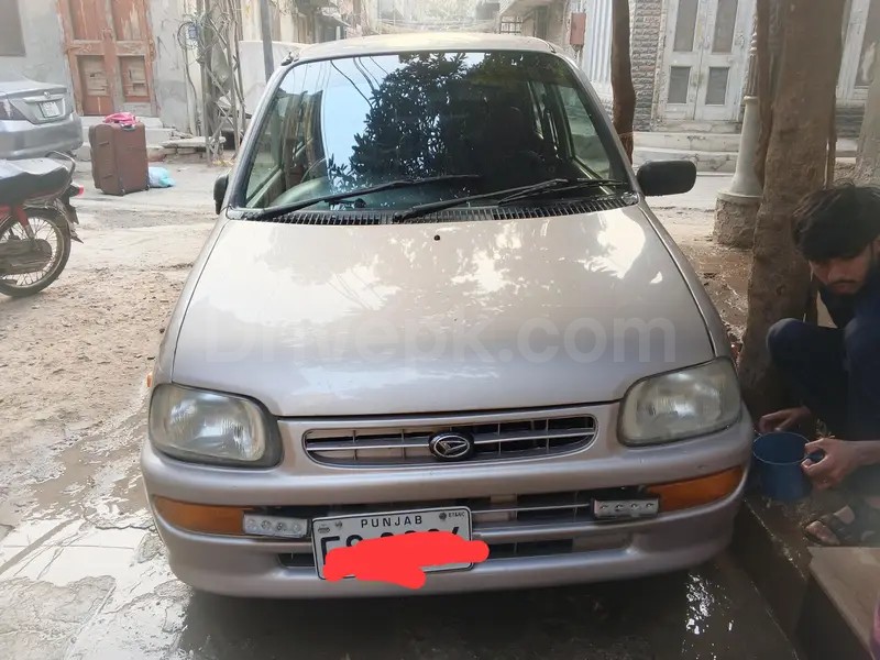 Daihatsu Cuore 2003