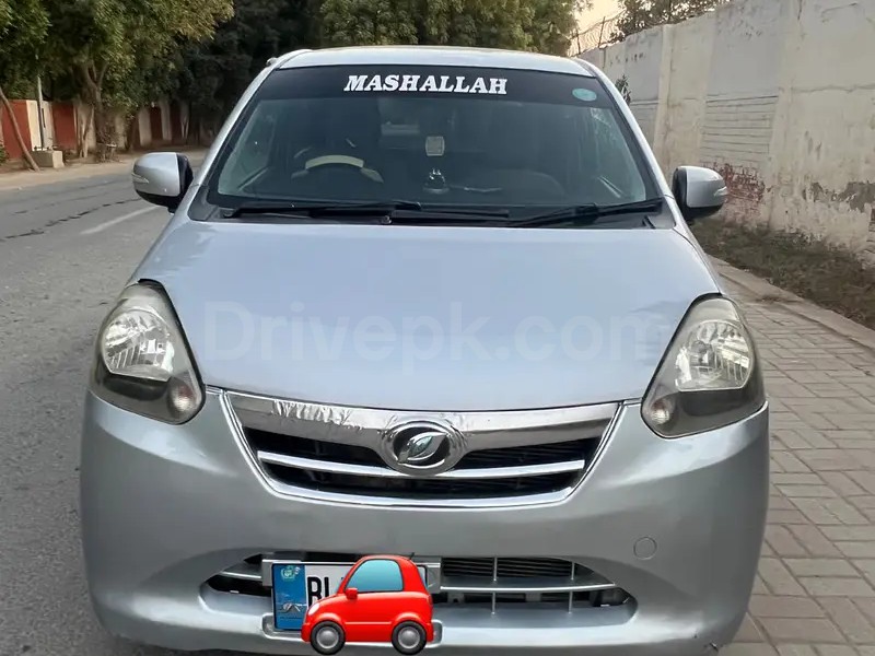 Daihatsu Mira 2012