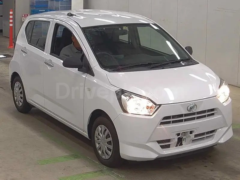 Daihatsu Mira 2022