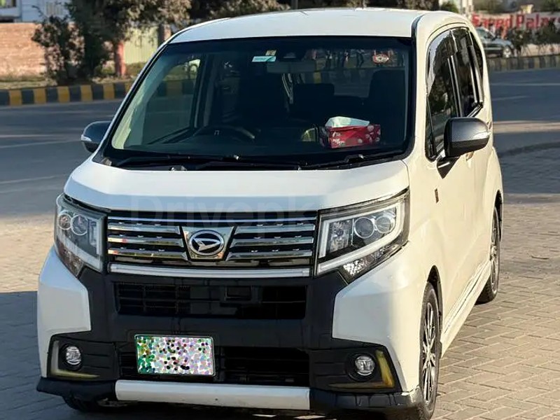 Daihatsu Move 2015