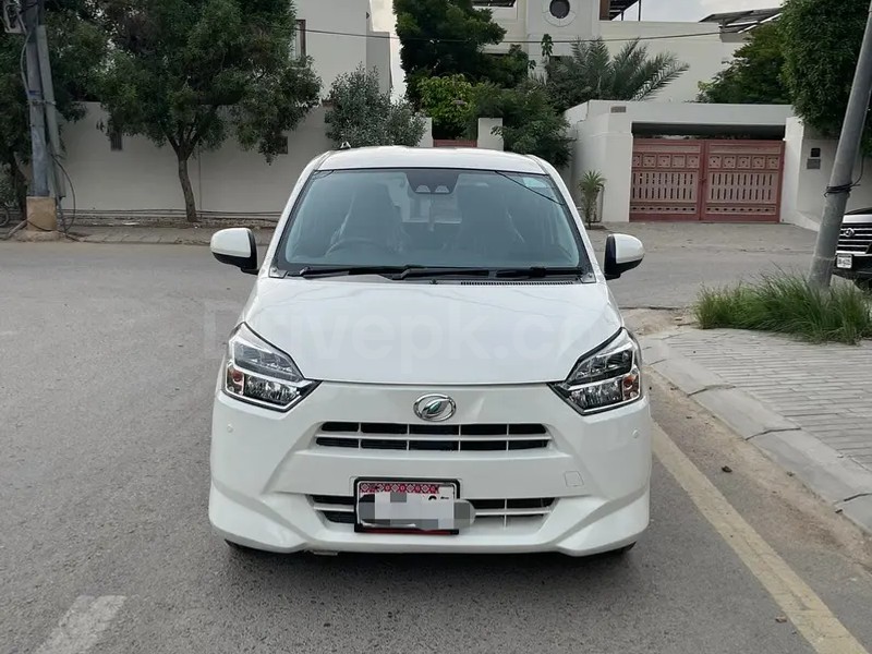 Daihatsu Mira 2018