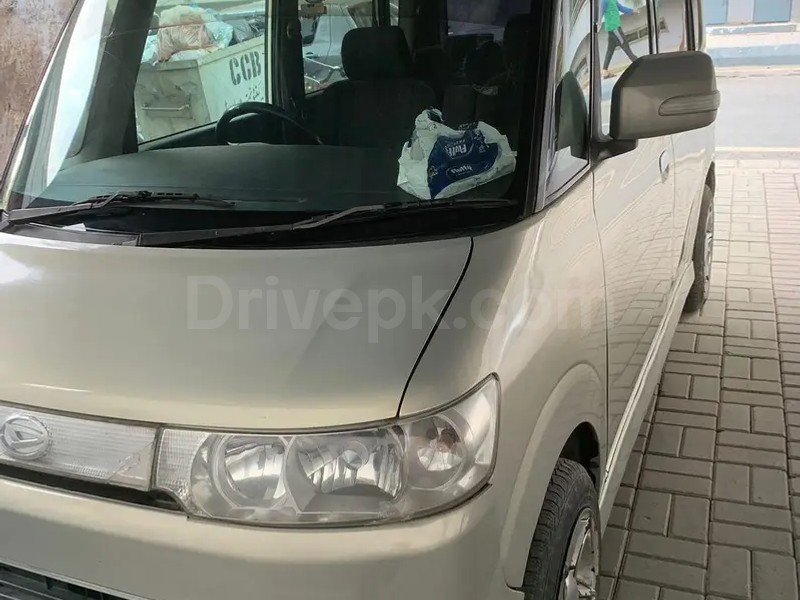 Daihatsu Tanto 2007