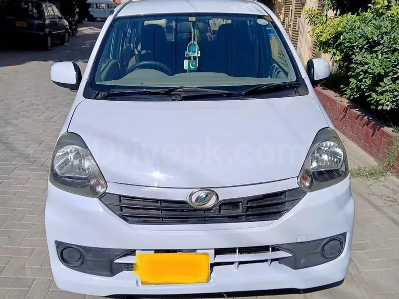 Daihatsu Mira 2015