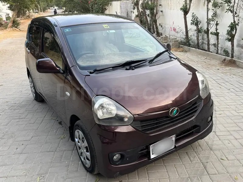 Daihatsu Mira 2013