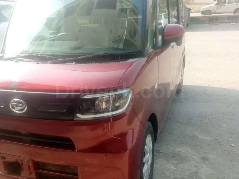 Daihatsu Tanto 2022