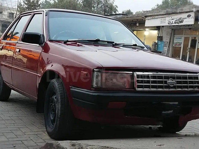 Nissan Sunny 1985