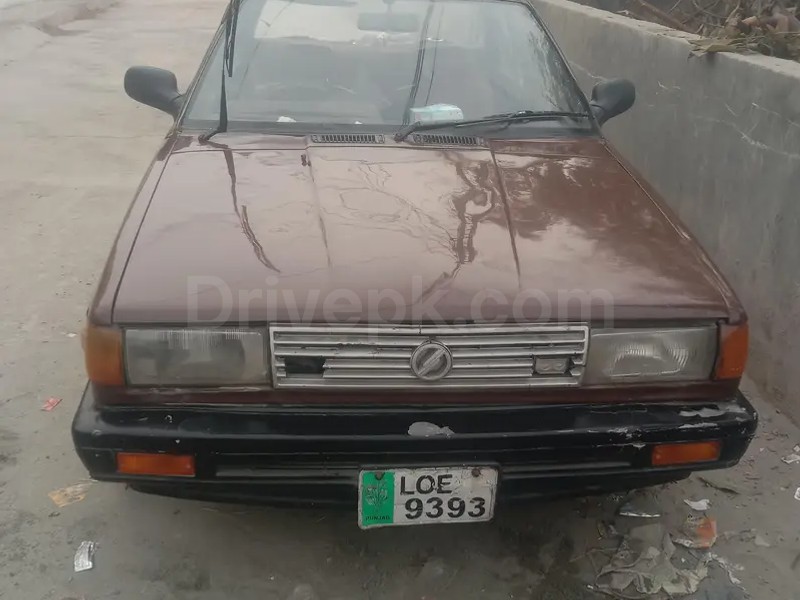 Nissan Sunny 1990