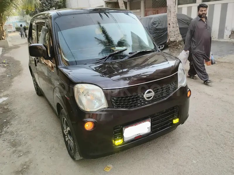 Nissan Moco 2012