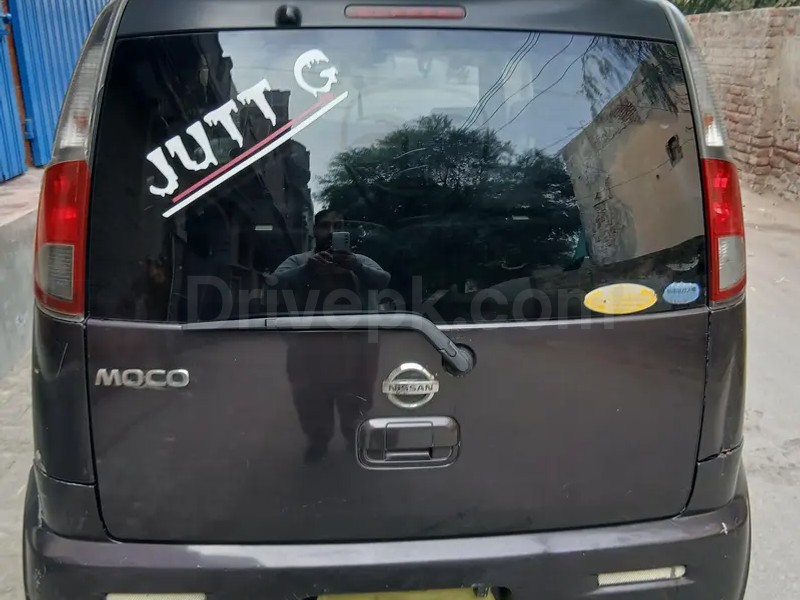 Nissan Moco 2011