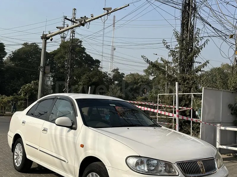 Nissan Sunny 2009