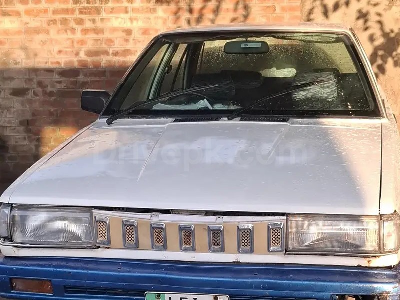 Nissan Sunny 1989