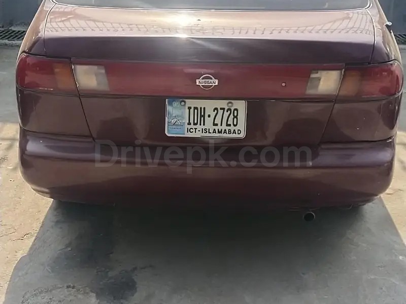Nissan Sunny 1998