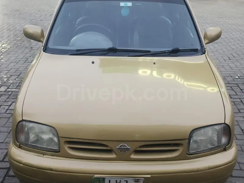 Nissan March 1996