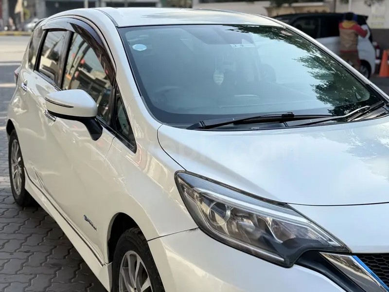 Nissan Note E Power 2017