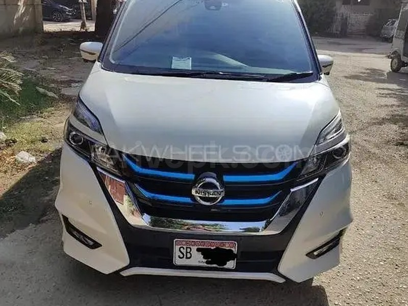 Nissan Serena 2018
