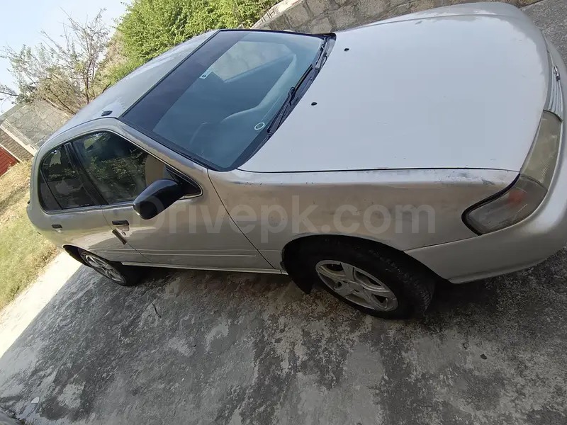 Nissan Sunny 1998