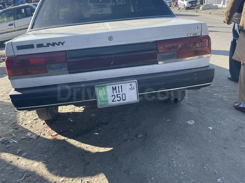 Nissan Sunny 1988