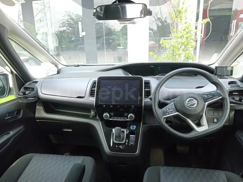 Nissan Serena 2019