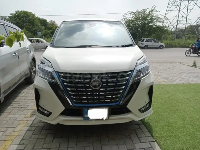 Nissan Serena 2019