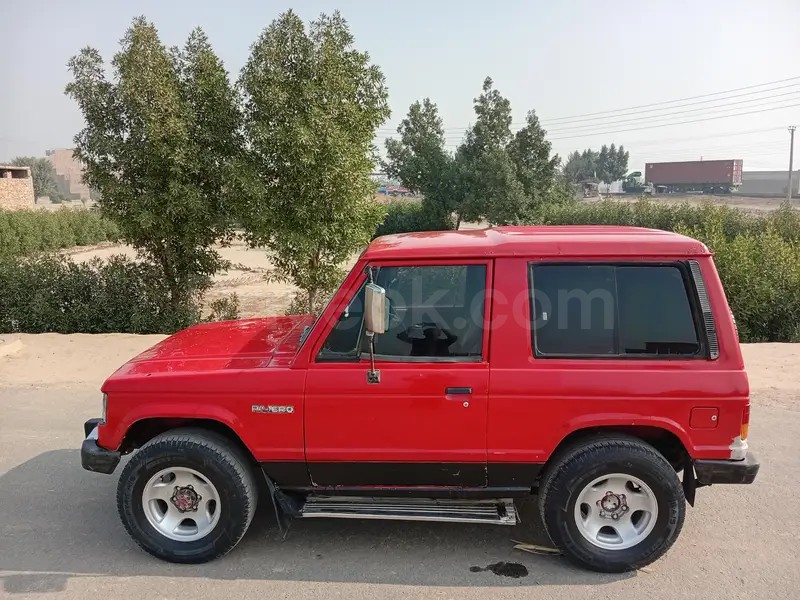 Mitsubishi Pajero 1984