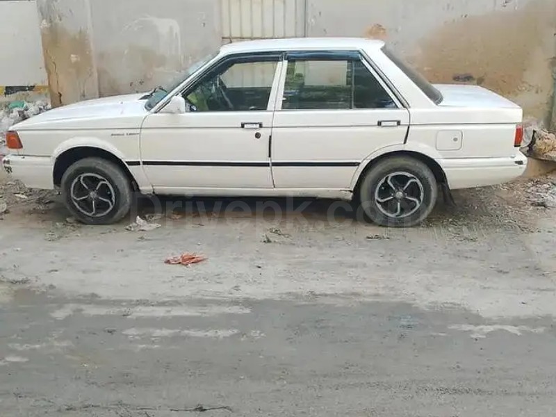 Nissan Sunny 1989
