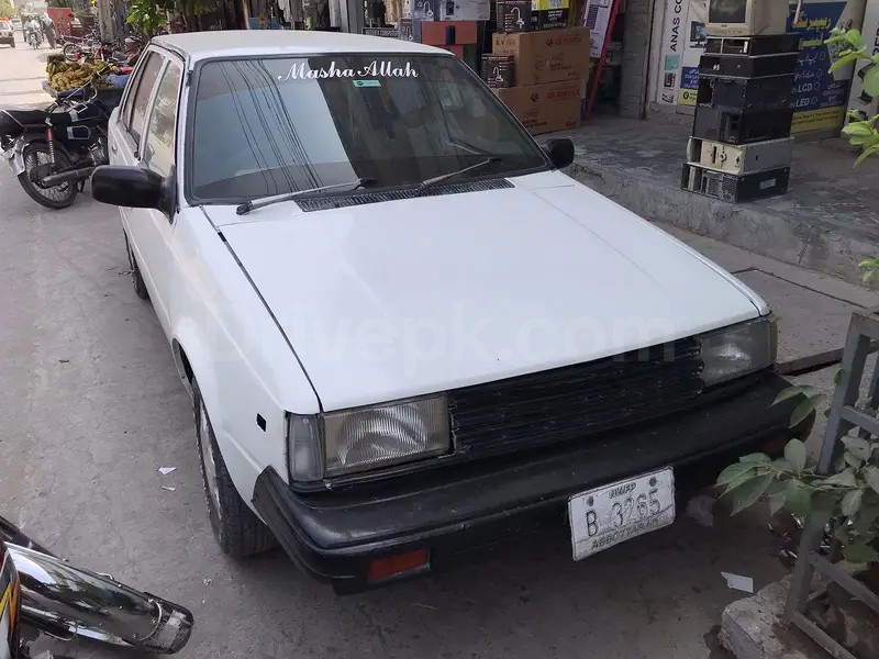 Nissan Sunny 1984
