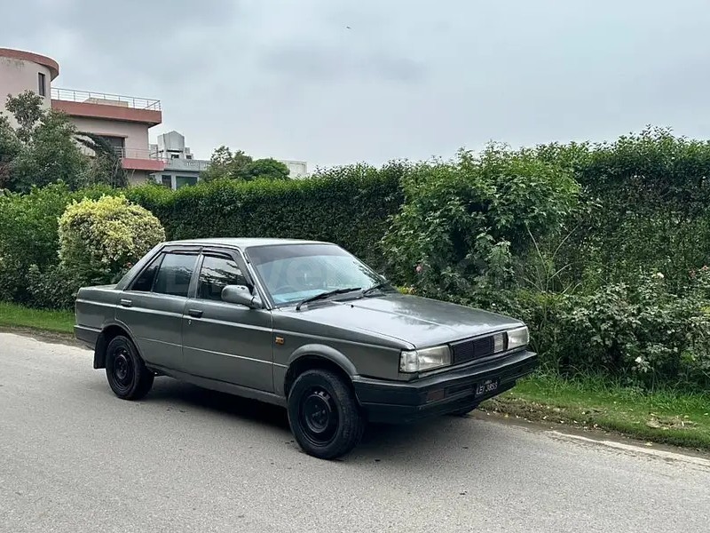 Nissan Sunny 1988