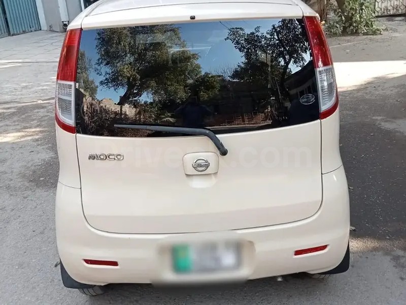 Nissan Moco 2013