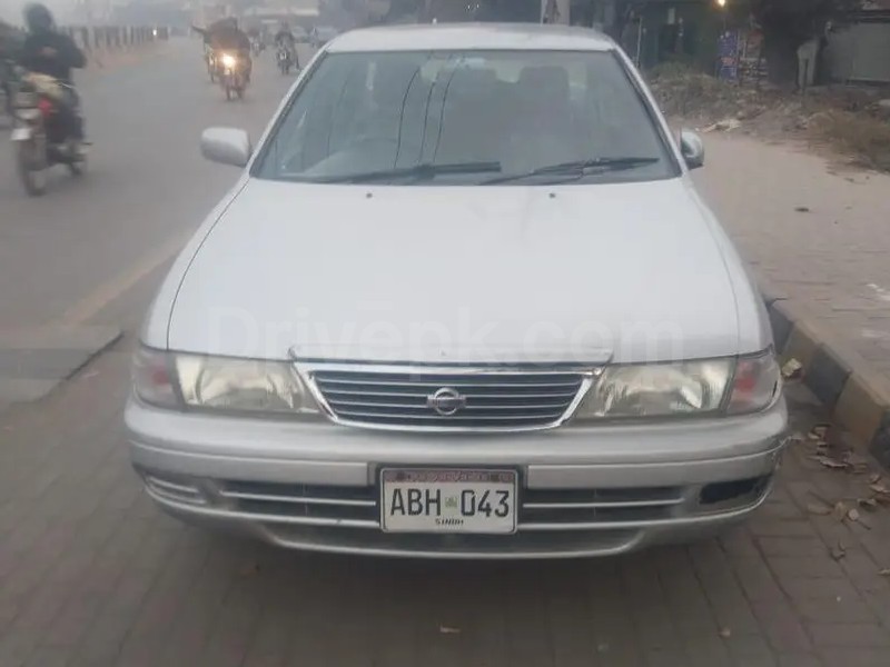 Nissan Sunny 1996