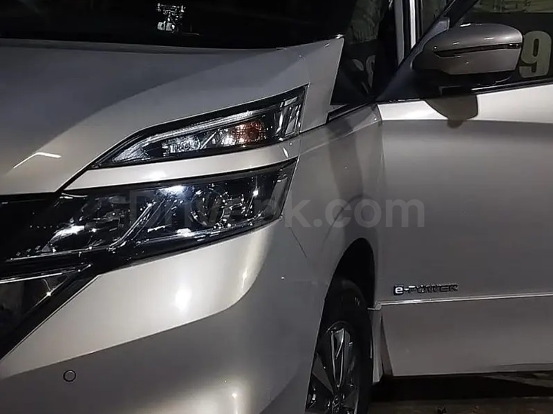 Nissan Serena 2024