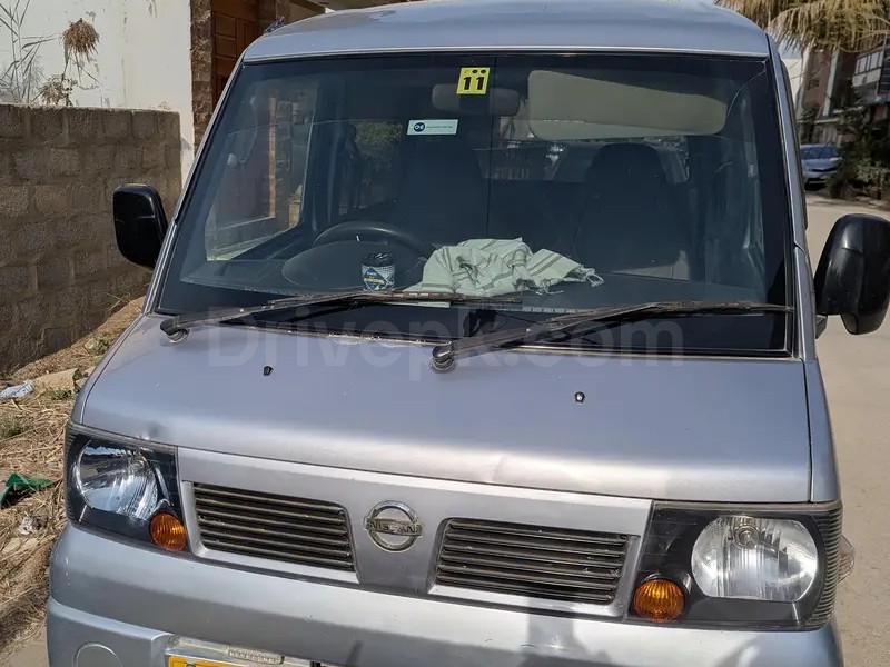 Nissan Clipper 2011