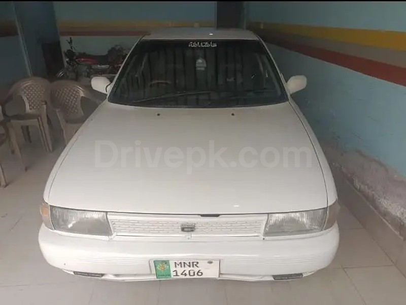Nissan Sunny 1993