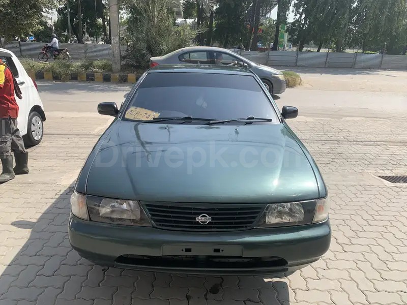 Nissan Sunny 1999