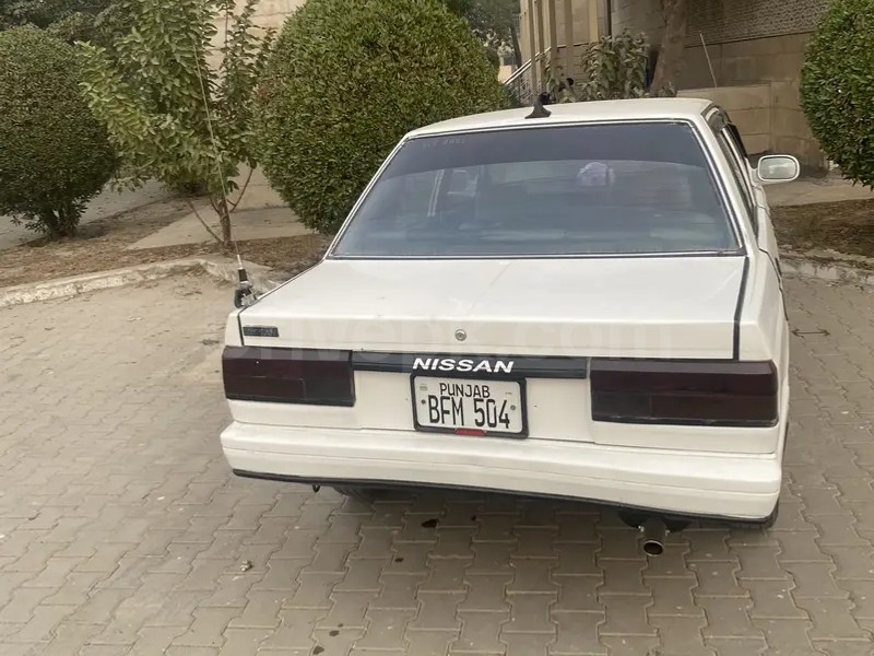 Nissan Sunny 1988