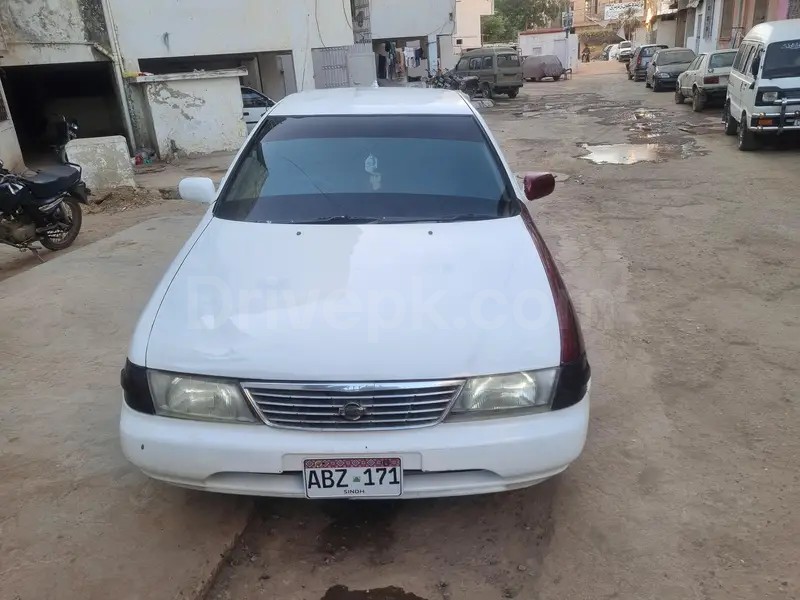 Nissan Sunny 1998