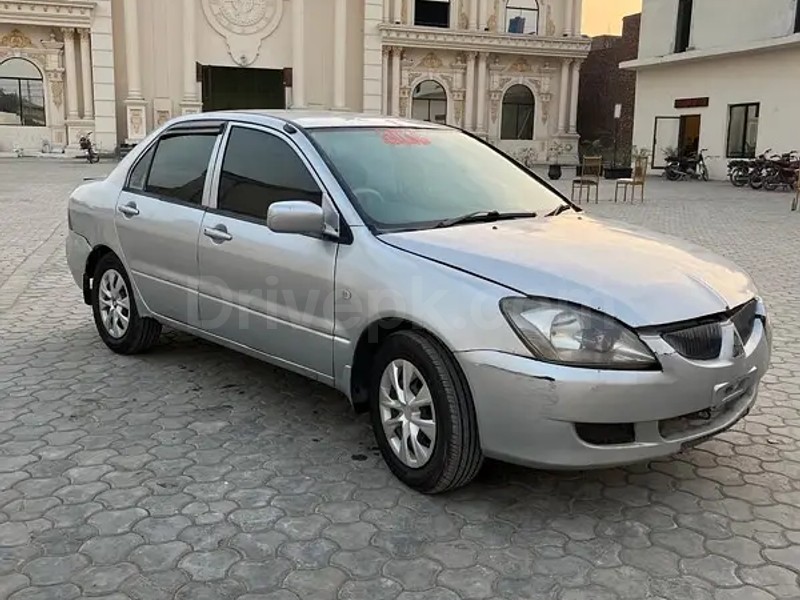 Mitsubishi Lancer 2005