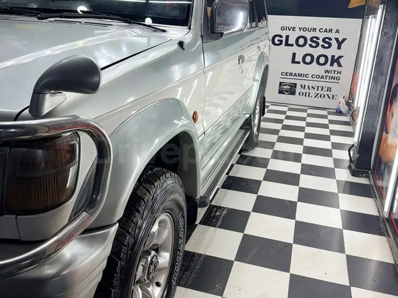 Mitsubishi Pajero 1995